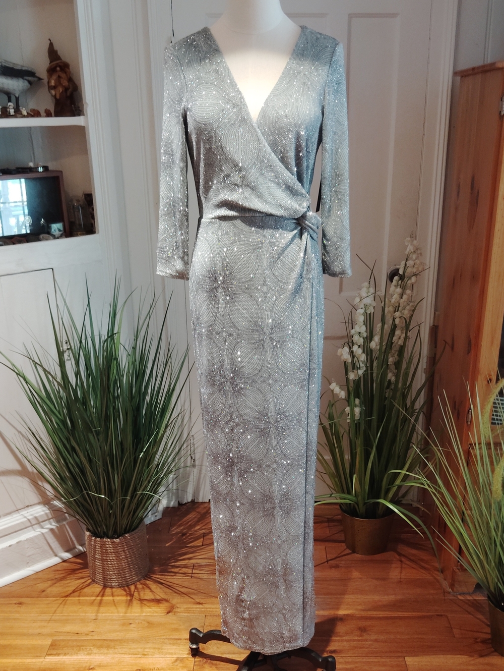 ONYX NITE Long Sleeve Glitter Wrap Evening Gown